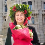 Studentessa laureata in comunicazione interlinguistica applicata offre ripetizioni di lingua inglese francese e spagnola di diversi livelli